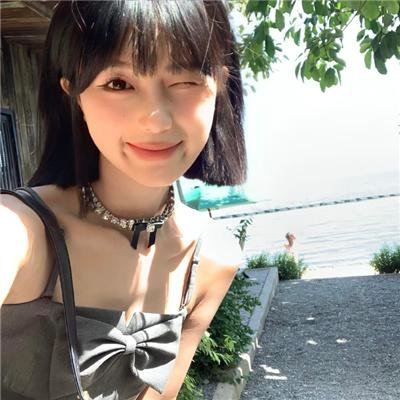 女孩们海报
